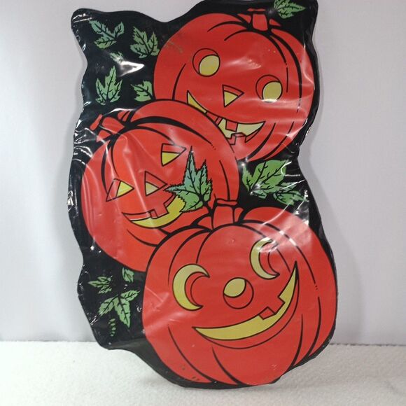 Three Smiling Pumpkins Pastic Yard or Wall Decoration Halloween Ornament - Picture 2 of 10